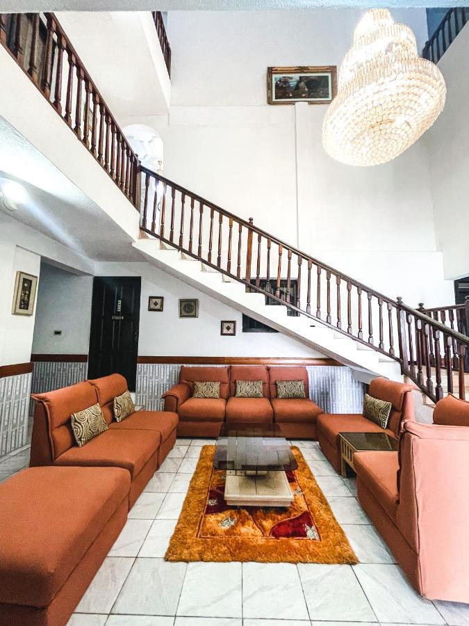 Hill View Hotel Mccarthy Hills Botianaw Екстер'єр фото