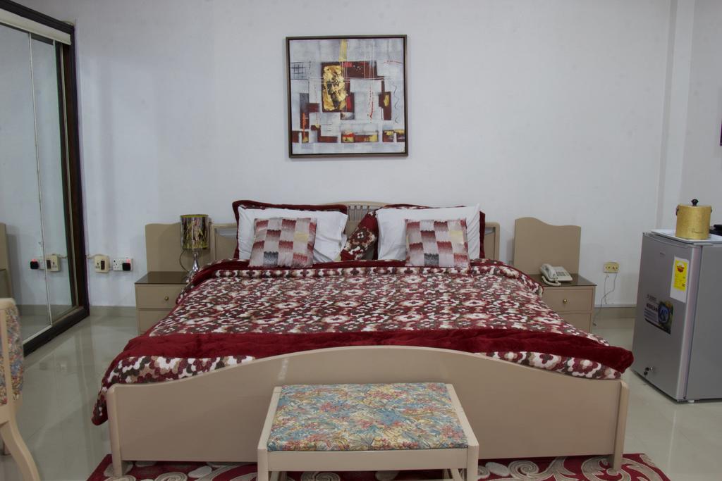 Hill View Hotel Mccarthy Hills Botianaw Екстер'єр фото