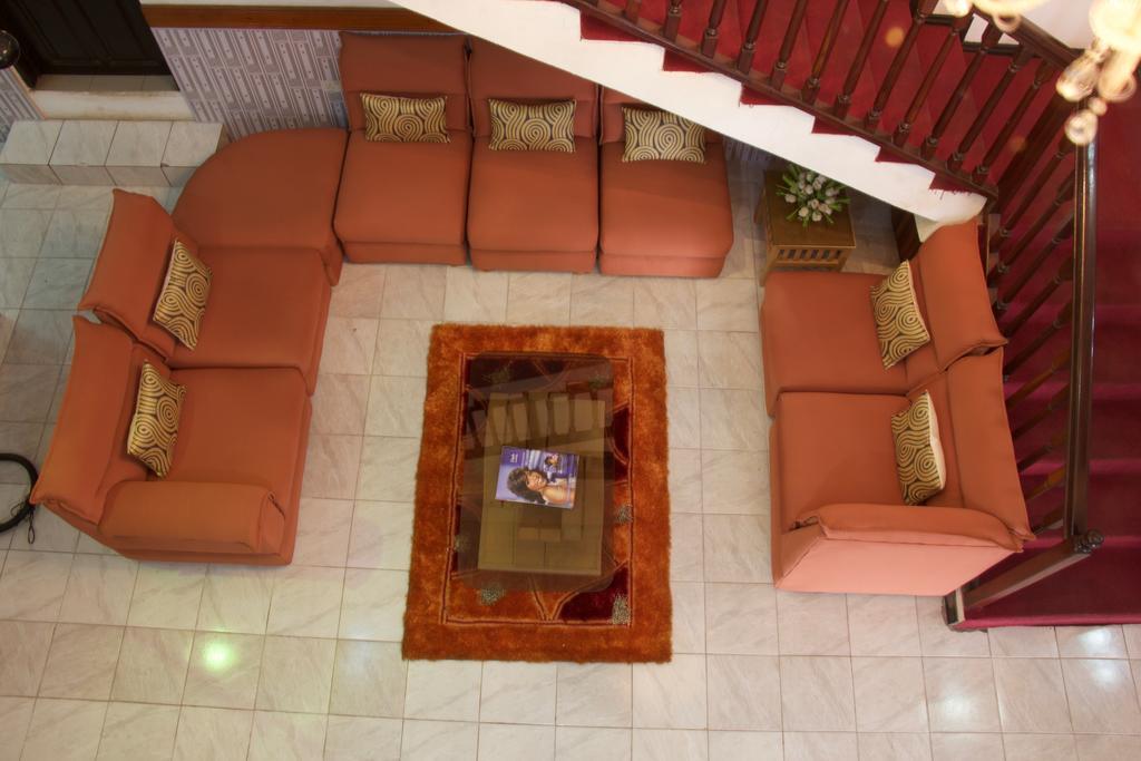 Hill View Hotel Mccarthy Hills Botianaw Екстер'єр фото